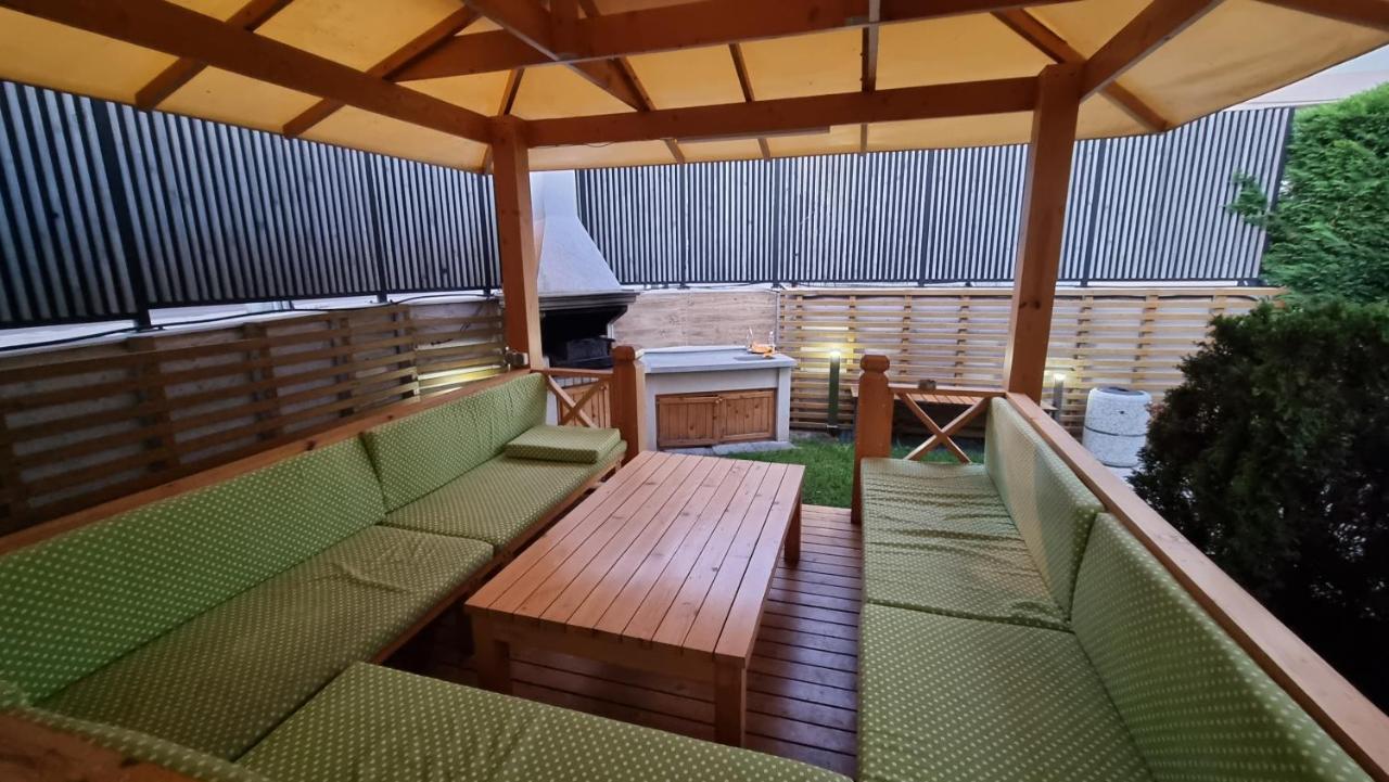 וארנה Apartment In Evargreen Complex With Terrace מראה חיצוני תמונה