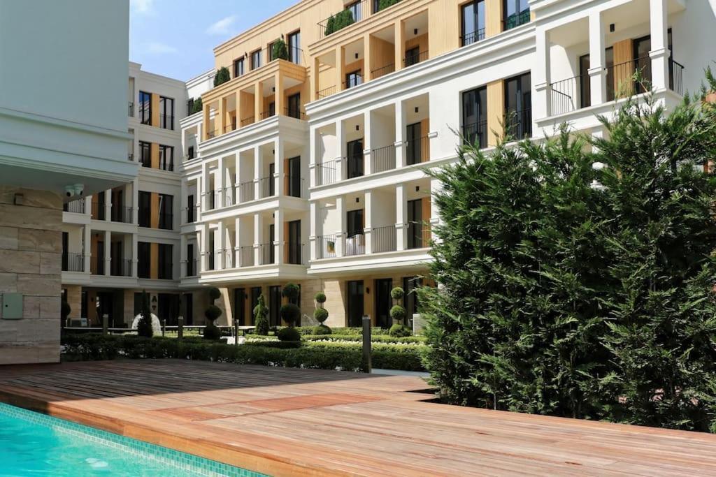 וארנה Apartment In Evargreen Complex With Terrace מראה חיצוני תמונה