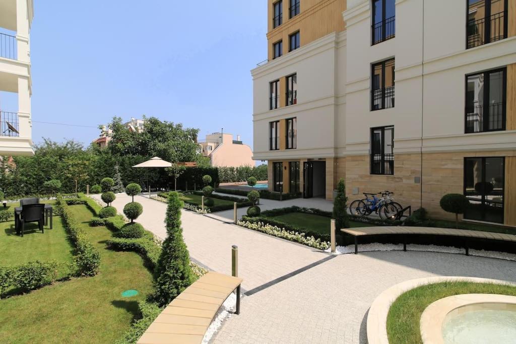 וארנה Apartment In Evargreen Complex With Terrace מראה חיצוני תמונה