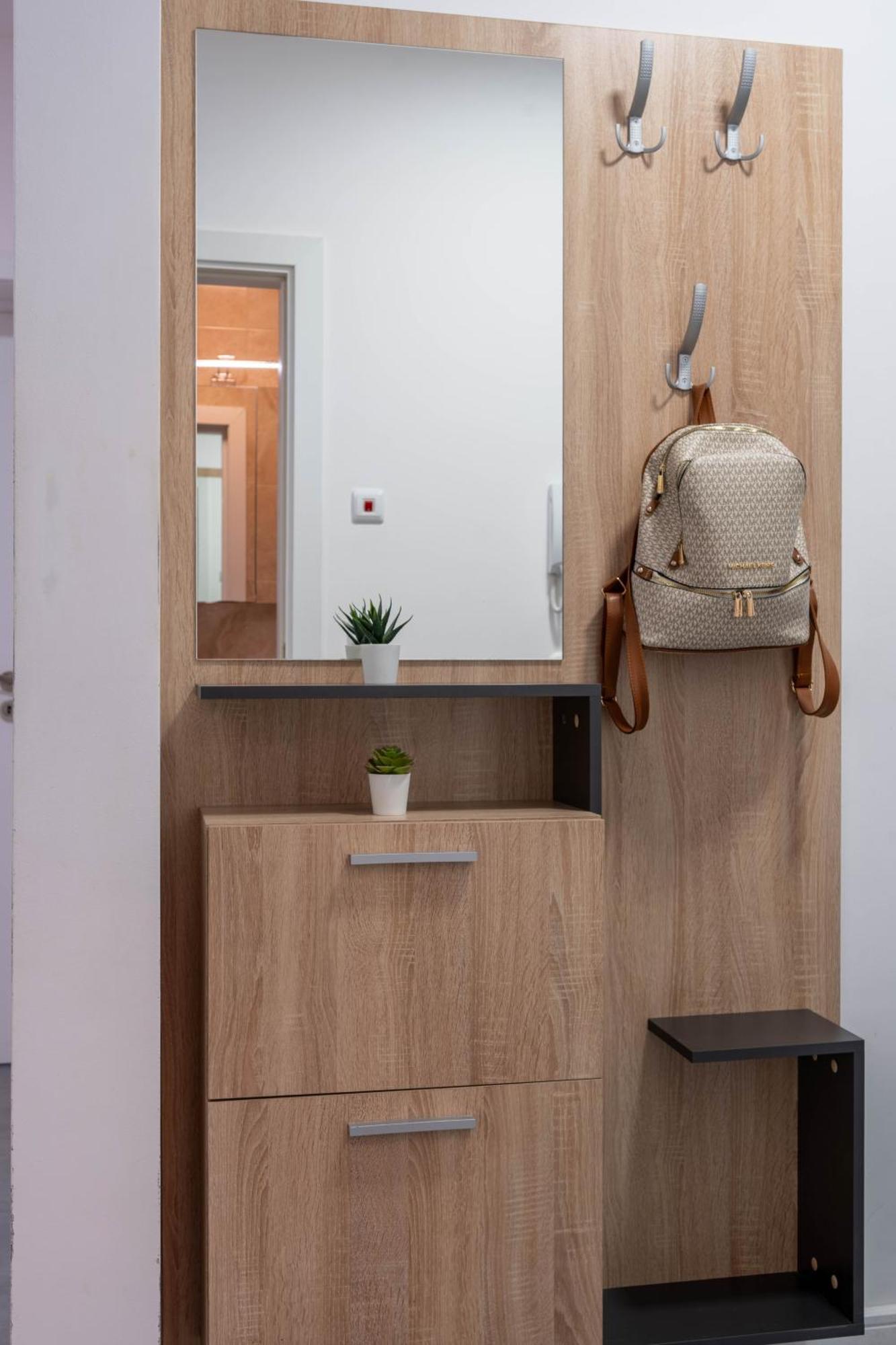 וארנה Apartment In Evargreen Complex With Terrace מראה חיצוני תמונה