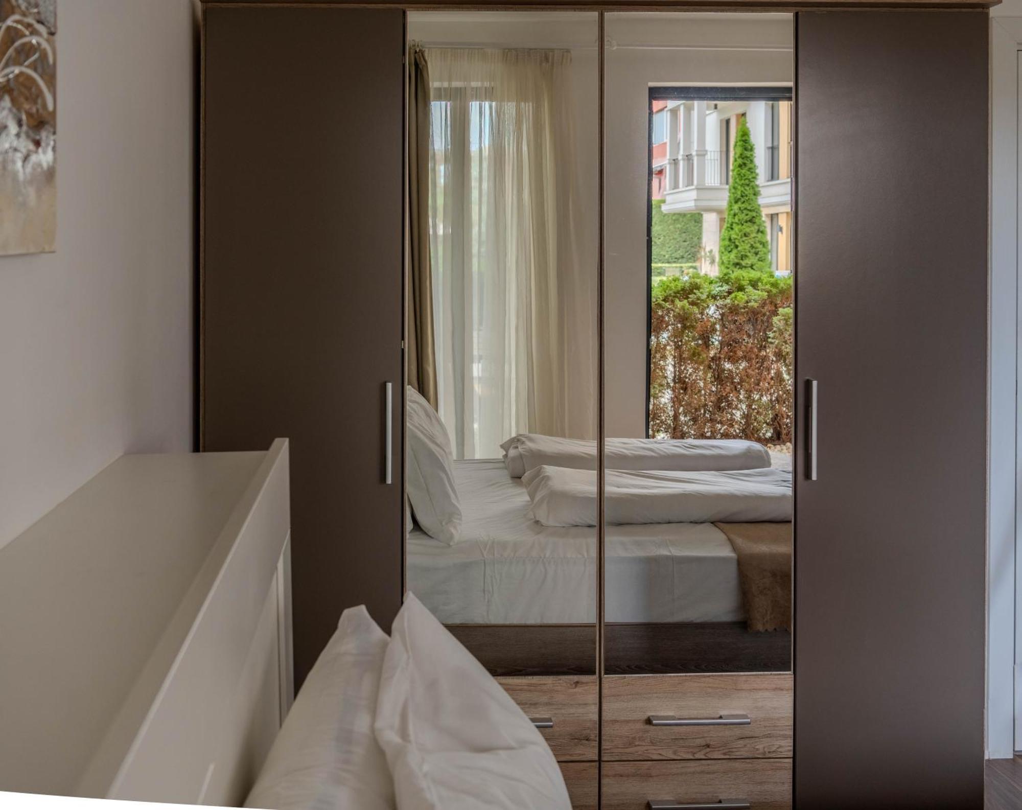 וארנה Apartment In Evargreen Complex With Terrace מראה חיצוני תמונה
