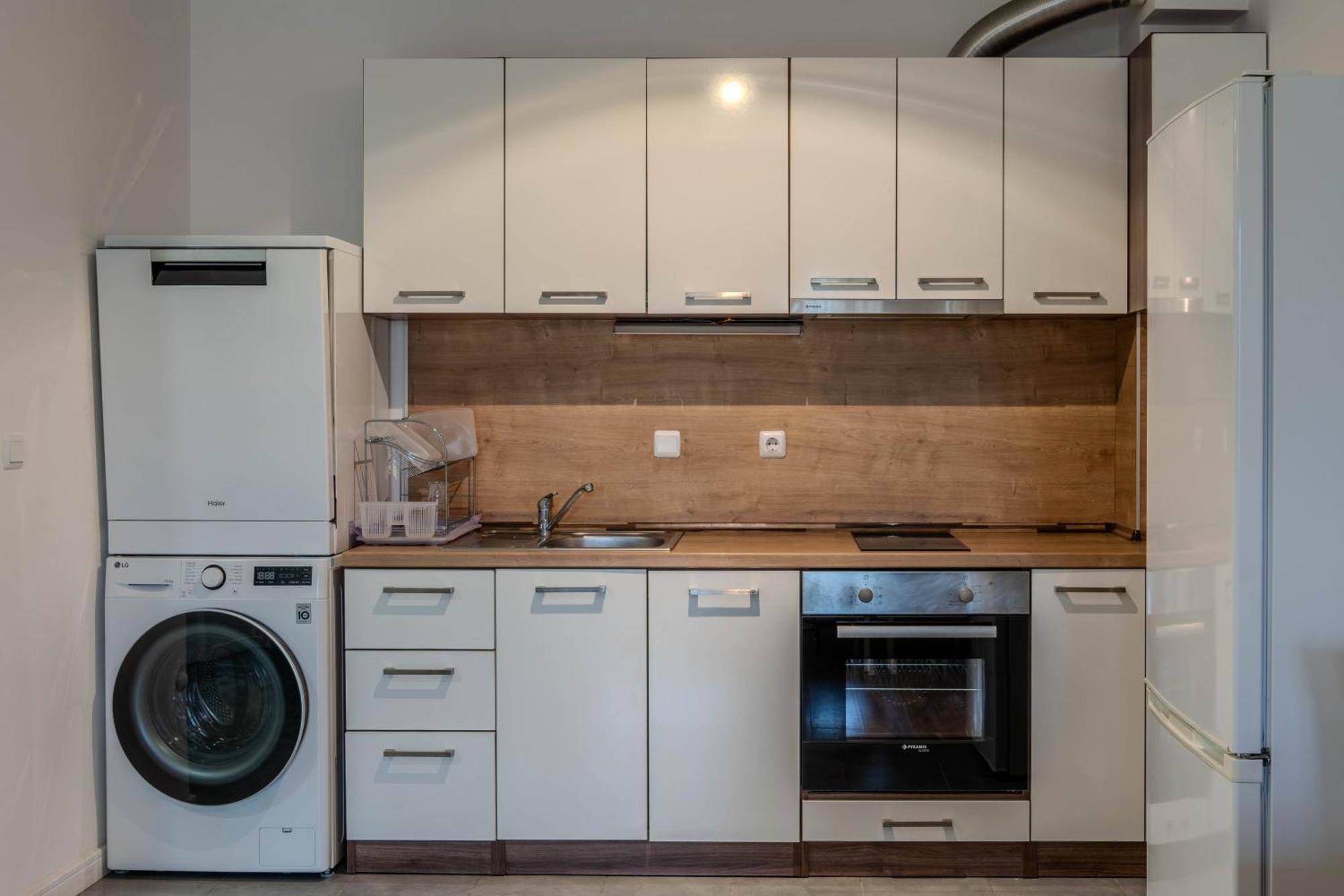 וארנה Apartment In Evargreen Complex With Terrace מראה חיצוני תמונה