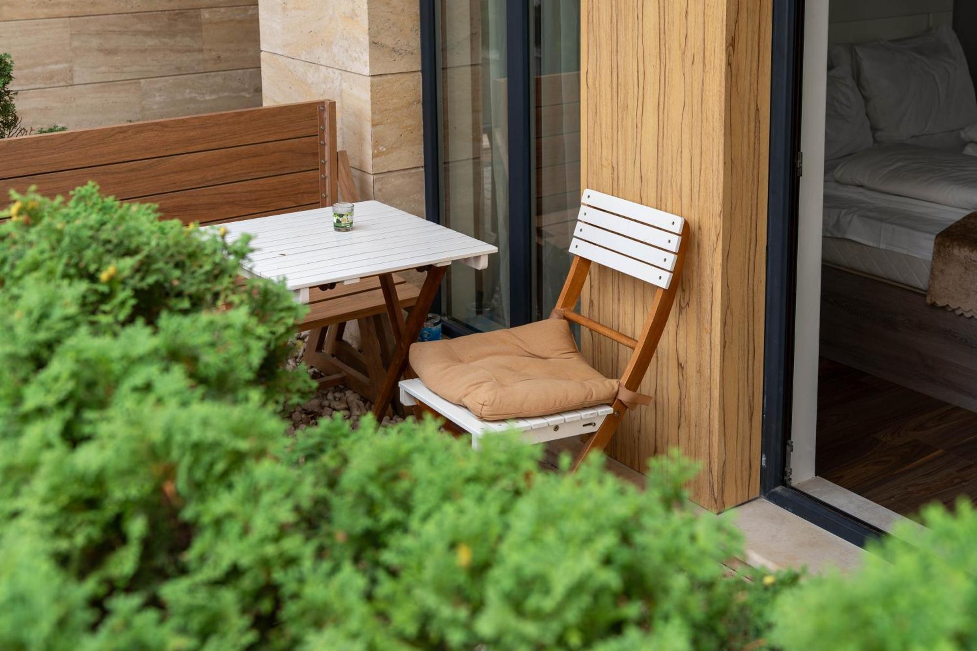 וארנה Apartment In Evargreen Complex With Terrace מראה חיצוני תמונה